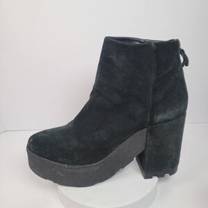 VIC MATIE ITALY SUEDE PLATFORM ANKLE BOOTS SIZE 40 US 9.5-10